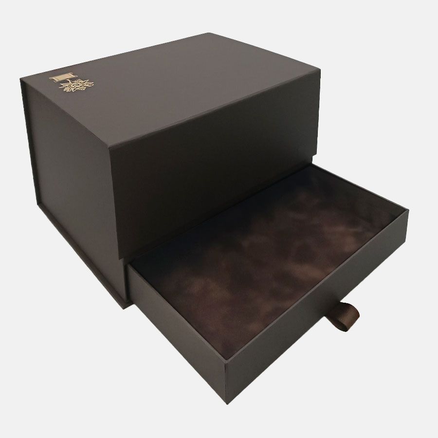 Коробка-шкатулка на магнитах арт.0230220 коробка-комод
